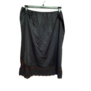 Vintage Black Slippery Half Slip Lace Hem Side Slip Mobwife Witchy Romantic